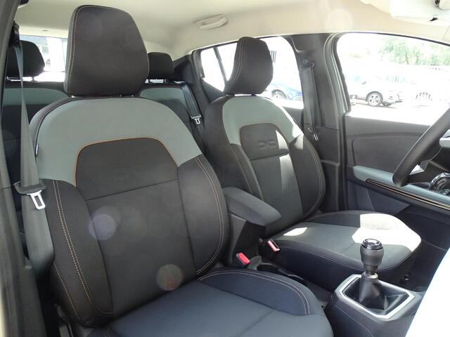 Dacia SANDERO 1.0 TCe 110 limited edition FULL OPTIONS / METALLIC LAK