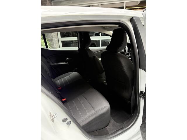 Dacia SANDERO 1.0 TCe 90 Essential incl onderhoud en Garantie!