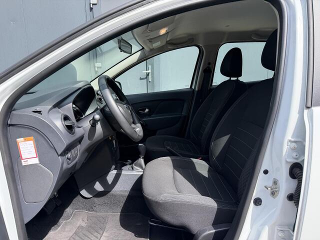 Dacia SANDERO 0.9 TCe Tech Road / Navigatie / Cruise Control / Airco / DAB / Bluetooth / NAP Logisch