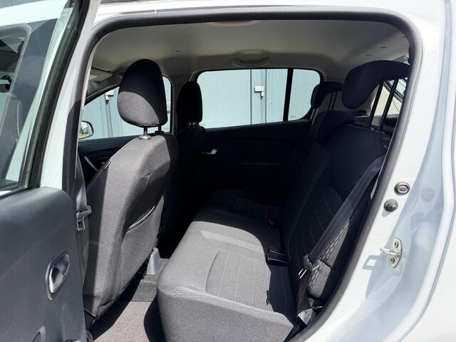 Dacia SANDERO 0.9 TCe Tech Road / Navigatie / Cruise Control / Airco / DAB / Bluetooth / NAP Logisch