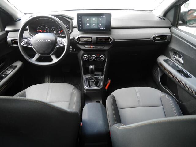 Dacia SANDERO Stepway 1.0 TCe 90 Comfort | Automaat | Navigatie | Camera achter | Parkeersensoren voor en achter | Keyless entry en start | Lichtmetalen velgen | Airco | Dakrails | Led verlichting