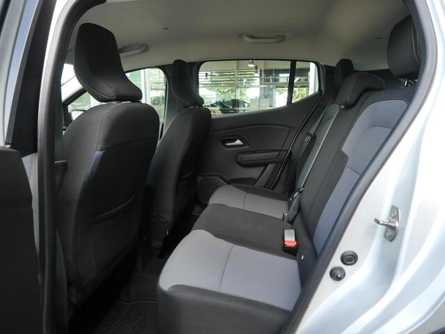 Dacia SANDERO Stepway 1.0 TCe 90 Comfort | Automaat | Navigatie | Camera achter | Parkeersensoren voor en achter | Keyless entry en start | Lichtmetalen velgen | Airco | Dakrails | Led verlichting