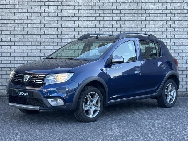 Dacia SANDERO 0.9 TCe Bi-Fuel Tech Road | Trekhaak | Achteruitrijcamera | Navigatie | Dealer Onderhouden | Cruise Control |