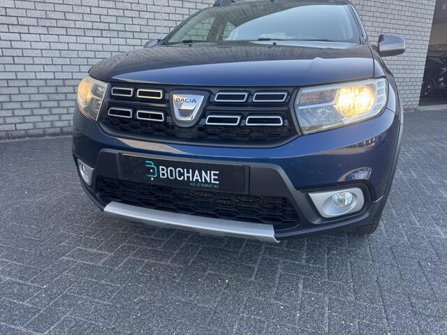 Dacia SANDERO 0.9 TCe Bi-Fuel Tech Road | Trekhaak | Achteruitrijcamera | Navigatie | Dealer Onderhouden | Cruise Control |