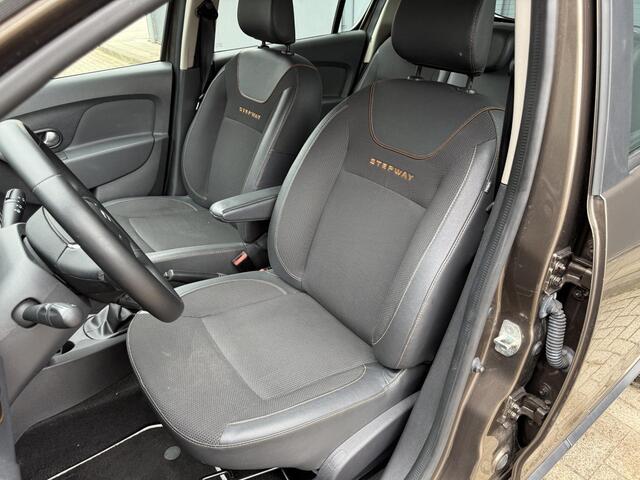 Dacia SANDERO 0.9 TCe SL Stepway / Automaat / Navigatie / Camera / Airco / Cruise Control / NAP / DAB / Weinig Kilometers!