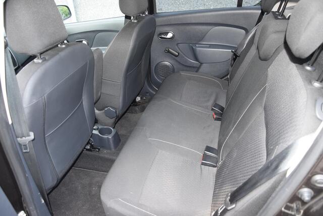 Dacia SANDERO 0.9 TCe Laureate | RIJKLAARPRIJS!! | Dealer onderhouden & NL-auto | Trekhaak |