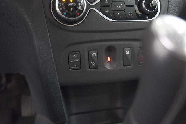 Dacia SANDERO TCe 90 Tech Road | Trekhaak | Navigatie | Parkeersensoren