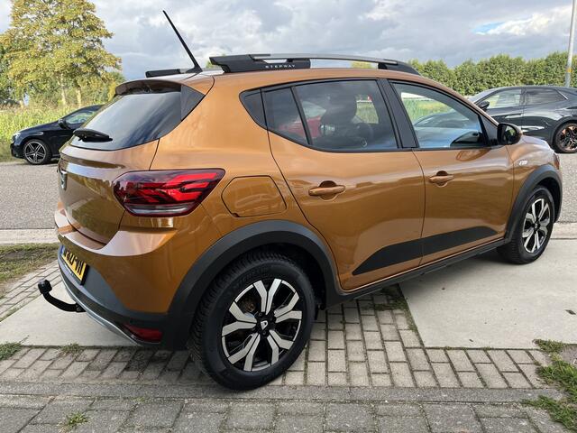 Dacia SANDERO Stepway 1.0 TCe 90 Comfort / Dealer onderhouden / Trekhaak / Parkeer Camera / Naviagtie /