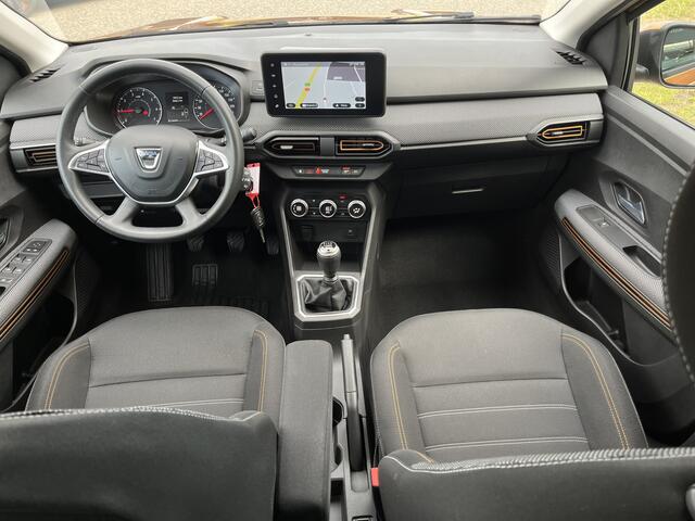 Dacia SANDERO Stepway 1.0 TCe 90 Comfort / Dealer onderhouden / Trekhaak / Parkeer Camera / Naviagtie /