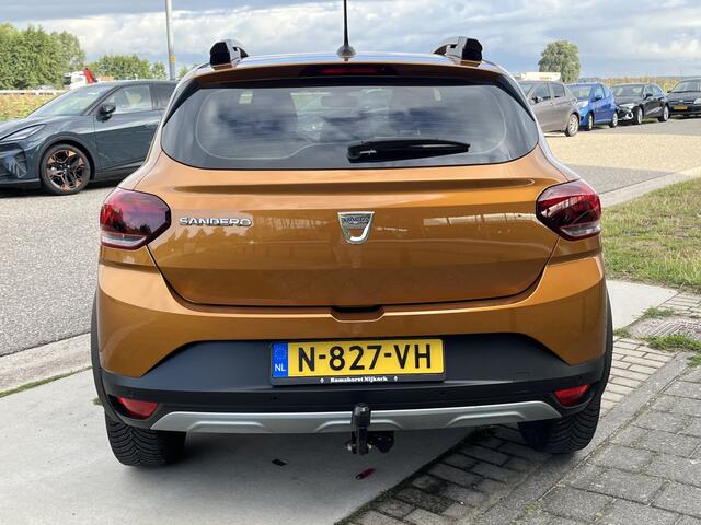 Dacia SANDERO Stepway 1.0 TCe 90 Comfort / Dealer onderhouden / Trekhaak / Parkeer Camera / Naviagtie /