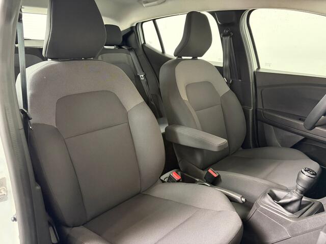 Dacia SANDERO 1.0 TCe 90 Essential. Trekhaak!