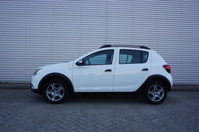 Dacia SANDERO 0.9 TCe SL Stepway AUTOMAAT - 1e Eigenaar / Airco / Navi / Cruise / Parkeers. / Trekhaak / NAP