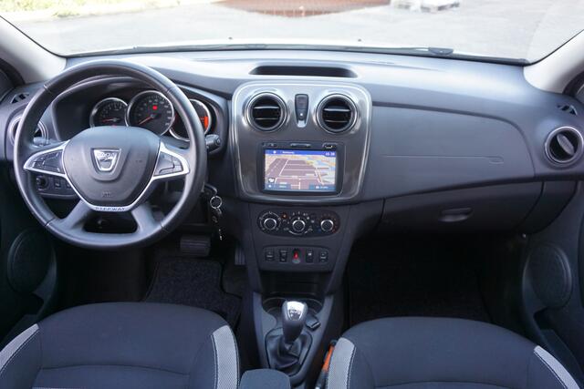 Dacia SANDERO 0.9 TCe SL Stepway AUTOMAAT - 1e Eigenaar / Airco / Navi / Cruise / Parkeers. / Trekhaak / NAP