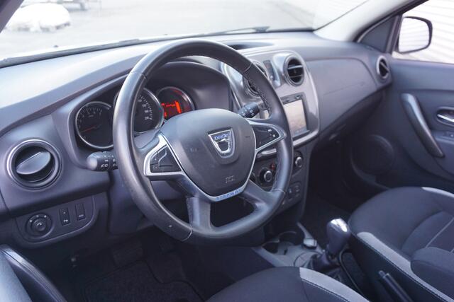 Dacia SANDERO 0.9 TCe SL Stepway AUTOMAAT - 1e Eigenaar / Airco / Navi / Cruise / Parkeers. / Trekhaak / NAP
