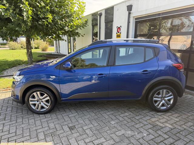 Dacia SANDERO Stepway 1.0 TCe 90 Comfort Automaat | 30.840 km | Camera | CarPlay | Stoelverwarming ?
