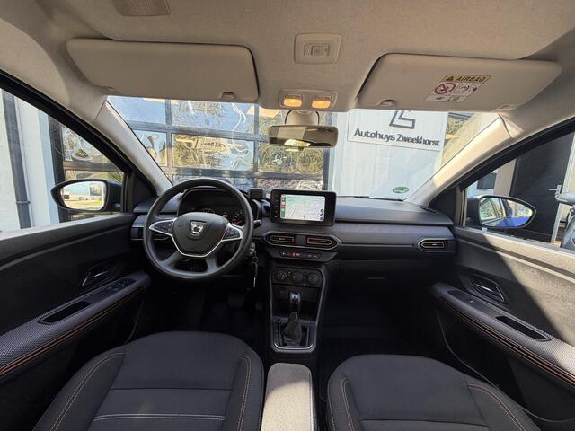 Dacia SANDERO Stepway 1.0 TCe 90 Comfort Automaat | 30.840 km | Camera | CarPlay | Stoelverwarming ?