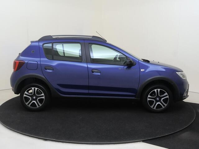 Dacia SANDERO 0.9 TCe Easy-R Stepway Serie Limitee 15th Anniv. | airco automatisch | Apple Carplay/Android | cruise control | navigatiesysteem full map |