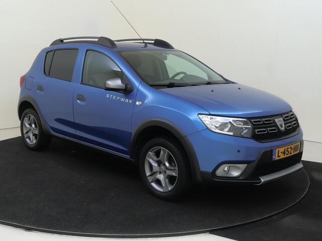 Dacia SANDERO TCe90 Tech Road | Navigatie | Parkeersensoren | Trehaak |