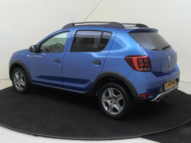 Dacia SANDERO TCe90 Tech Road | Navigatie | Parkeersensoren | Trehaak |