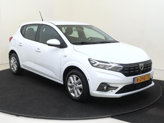 Dacia SANDERO 1.0 TCe 90 Comfort | Parkeersensoren Voor + Achter | Parkeer Camera Achter | Airco | Cruise Control