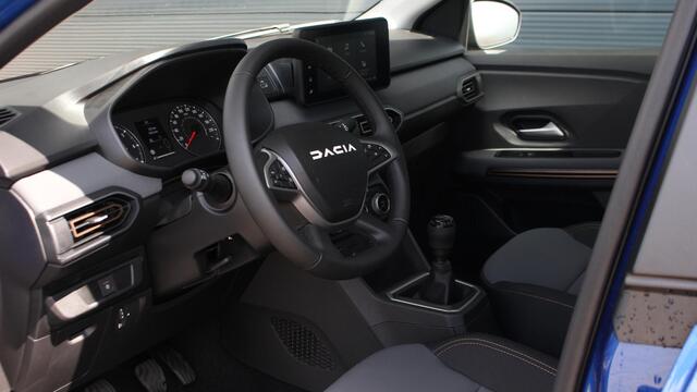 Dacia SANDERO Stepway 1.1 TCe 110Pk Extreme | Navigatie | Parkeersensoren Rondom | Dodehoek Detectie | Armsteun | Achteruitrijcamera | Android & Apple Carplay |