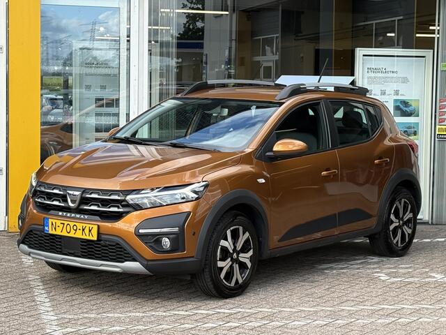 Dacia SANDERO Stepway 1.0 TCe 90 Comfort | Trekhaak | NAP | Achteruitrijcamera | Climate Control | LED | DAB |