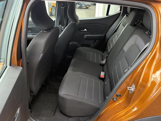 Dacia SANDERO Stepway 1.0 TCe 90 Comfort | Trekhaak | NAP | Achteruitrijcamera | Climate Control | LED | DAB |