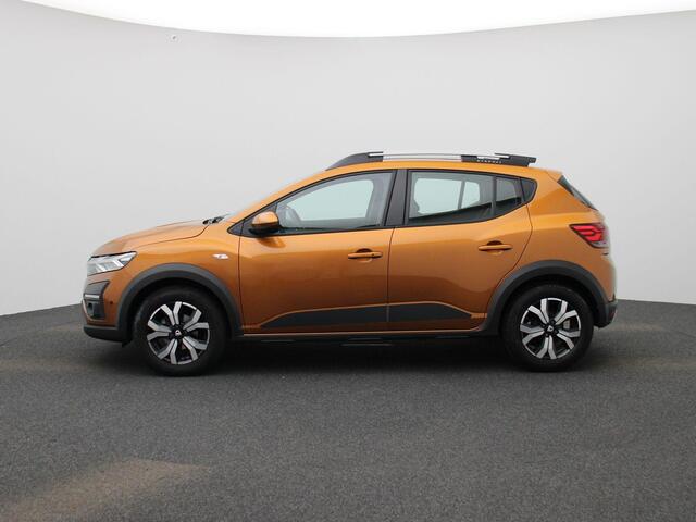 Dacia SANDERO Stepway 1.0 TCe 90 Comfort | Trekhaak | Pack Easy | Pack Assist | 16" LMV 'Mahalia' | Climate Control | Licht- & Regensensor | LED-Verlichting | Cruise Control & Snelheidsbegrenzer | Apple Carplay & Android Auto