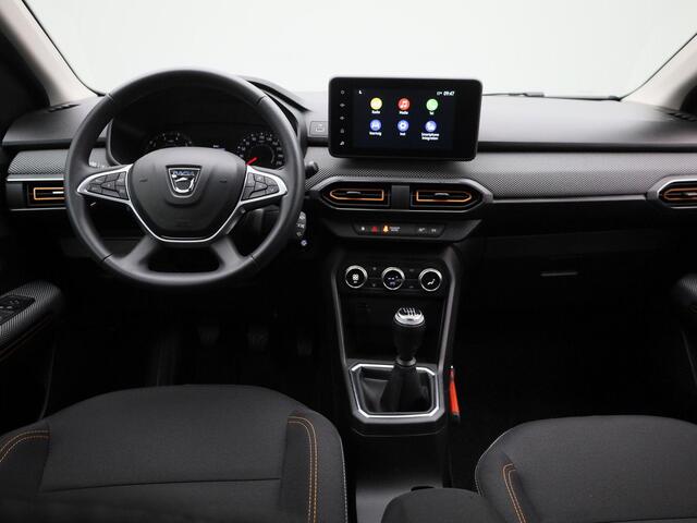 Dacia SANDERO Stepway 1.0 TCe 90 Comfort | Trekhaak | Pack Easy | Pack Assist | 16" LMV 'Mahalia' | Climate Control | Licht- & Regensensor | LED-Verlichting | Cruise Control & Snelheidsbegrenzer | Apple Carplay & Android Auto