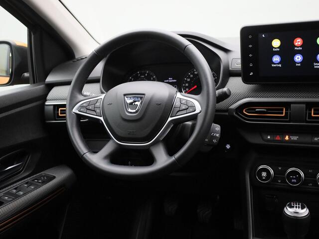 Dacia SANDERO Stepway 1.0 TCe 90 Comfort | Trekhaak | Pack Easy | Pack Assist | 16" LMV 'Mahalia' | Climate Control | Licht- & Regensensor | LED-Verlichting | Cruise Control & Snelheidsbegrenzer | Apple Carplay & Android Auto