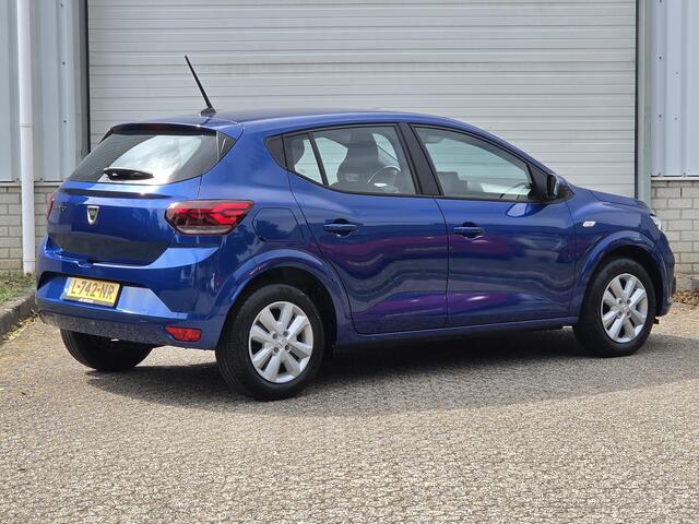 Dacia SANDERO 1.0 Comfort / Dealer Onderhouden / 1e Eigenaar / Apple Carplay & Android Auto / Navigatie / Cruise Control / Airco / – foto 3