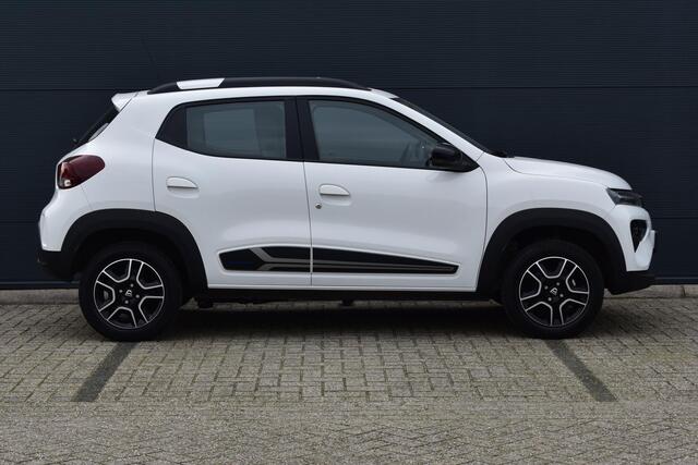 Dacia Spring Comfort 27 kWh 45pk | PDC Achter | Bluetooth | DAB | Radio | Automaat