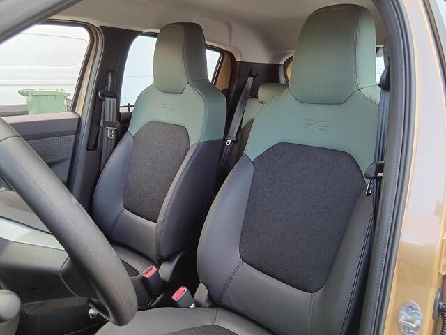 Dacia Spring Extreme 65 26.8 kWh Navigatie / Apple Carplay-Android Auto / Airco / Parkeersensoren + Camera