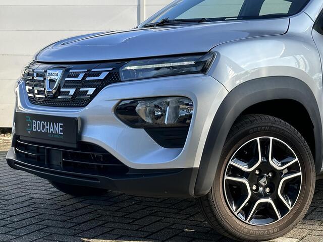 Dacia Spring Comfort Plus 27 kWh | Lage Kilometerstand | Navi | Camera | 1e eigenaar | Dealer Onderhouden | NAP!