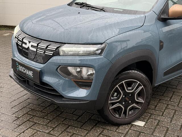 Dacia Spring Extreme 27 kWh | 1e eigenaar NL Auto | Camera | Leder | Navi | Dealer Onderhouden!