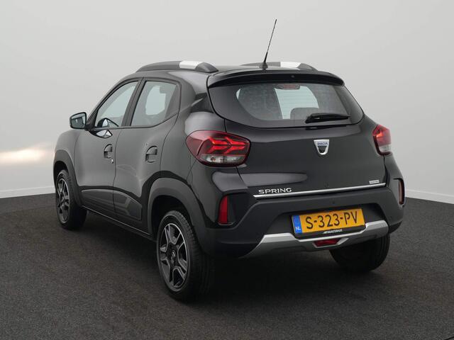 Dacia Spring Comfort Plus (Orange Pack) 27 kWh - Achteruitrijcamera - Navigatie