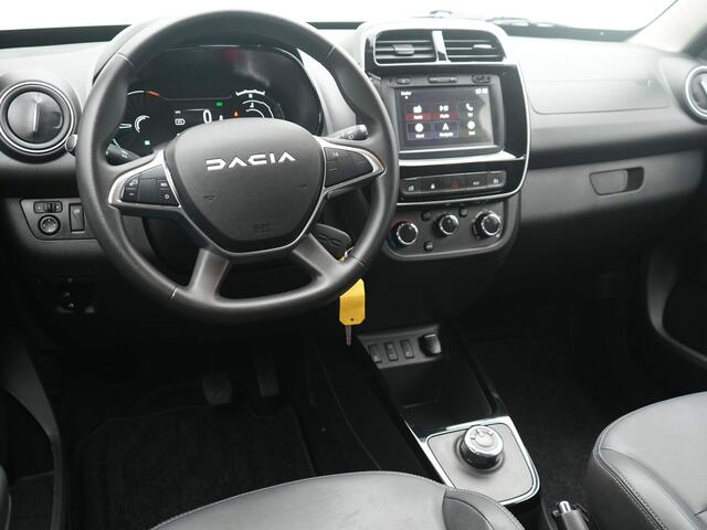 Dacia Spring Expression 27 kWh - All Seasonbanden - Achteruitrijcamera - Navigatie