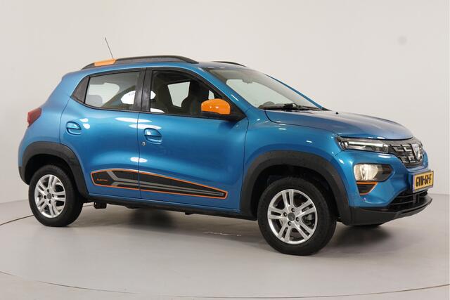 Dacia Spring Comfort Plus (Orange Pack) 27 kWh | Leer | Parkeercamera | Navigatie | Bluetooth |
