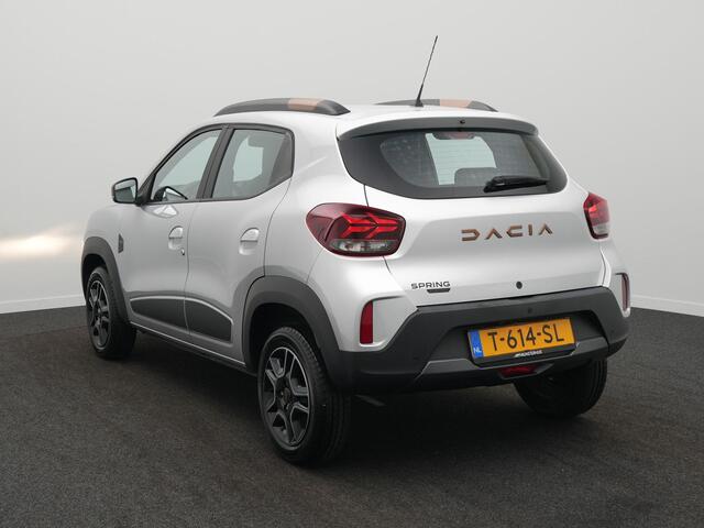 Dacia Spring Extreme 27 kWh - Achteruitrijcamera - Navigatie