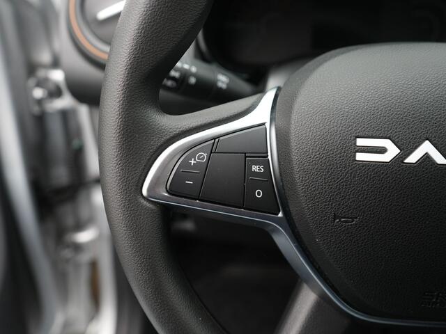 Dacia Spring Extreme 27 kWh - Achteruitrijcamera - Navigatie