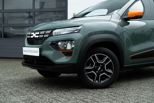 Dacia Spring Expression 27 kWh | DC Snellader | Camera achter | Navigatie | Apple CarPlay en Android auto | incl. Bovag rijklaarpakket met 12 maanden garantie