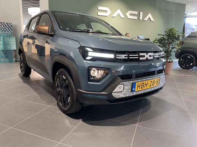 Dacia Spring Extreme 65 26.8 kWh met snellader