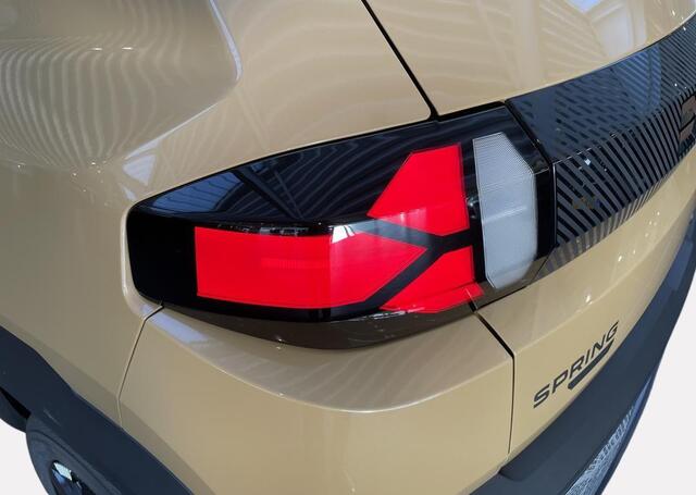 Dacia Spring Extreme 65 - DC lader 30 kWh - parkeersensoren voor