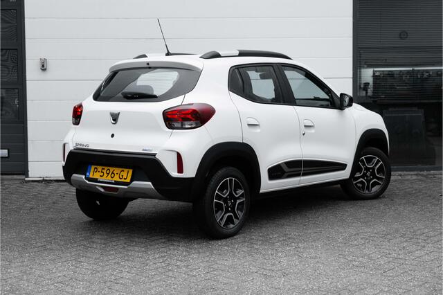 Dacia Spring Comfort Plus (Orange Pack) 27 kWh (45pk) | 30 KW lader | Camera achter | | incl. Bovag rijklaarpakket met 12 maanden garantie |