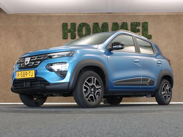 Dacia Spring Comfort Plus (Orange Pack) 27 kWh - ORIGINEEL NEDERLANDSE AUTO - NAVIGATIE - PARKEERSENSOREN ACHTER - DAKRAILS - DAB AUDIO - BLUETOOTH - CAMERA - AIRCO - UNIEKE KM STAND - LICHTSENSOR