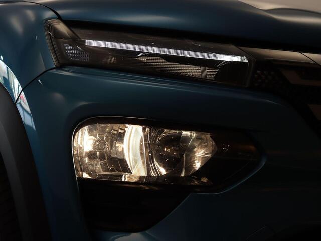 Dacia Spring Comfort Plus (Orange Pack) 27 kWh - ORIGINEEL NEDERLANDSE AUTO - NAVIGATIE - PARKEERSENSOREN ACHTER - DAKRAILS - DAB AUDIO - BLUETOOTH - CAMERA - AIRCO - UNIEKE KM STAND - LICHTSENSOR
