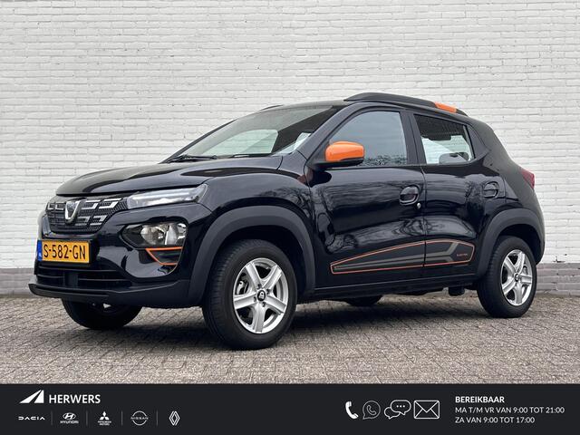 Dacia Spring Comfort Plus 27 kWh Automaat / Dealer onderhouden / Koopaccu / SoH 94 % / WLTP 230 km / Navigatie via Apple Carplay Android /