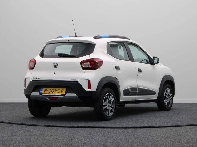 Dacia Spring Comfort 27 kWh | CCS Snellader | Achteruitrijcamera | Navigatie | Airco | Apple carplay | |