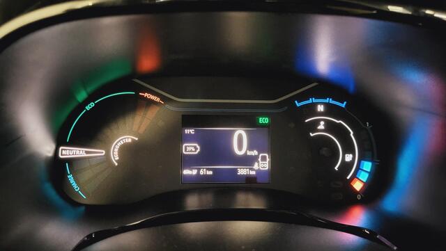 Dacia Spring Essential 27 kWh