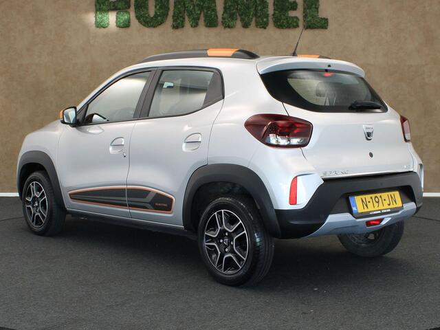 Dacia Spring Comfort Plus (Orange Pack) 27 kWh - ORIGINEEL NEDERLANDSE AUTO - SOH 93% - ACHTERUITRIJ CAMERA - NAVIGATIE - PARKEERSENSOREN ACHTER - AIRCO - APPLE CARPLAY/ANDROID AUTO - CRUISE CONTROL